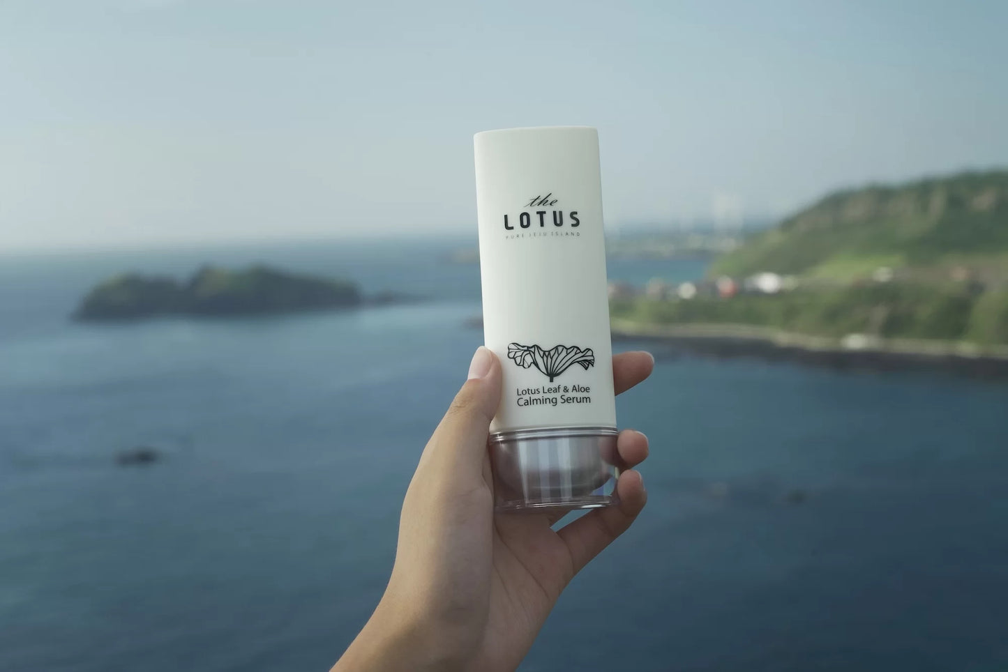 THE PURE LOTUS Jeju Lotus Leaf Aloe raminamasis serumas, 70ml